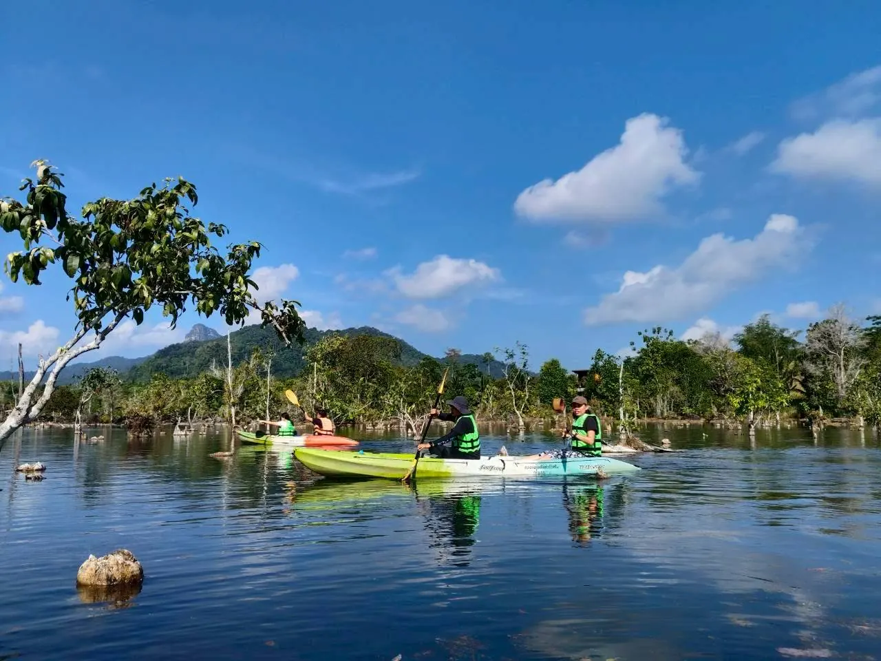 Nong Thale kayaking activity