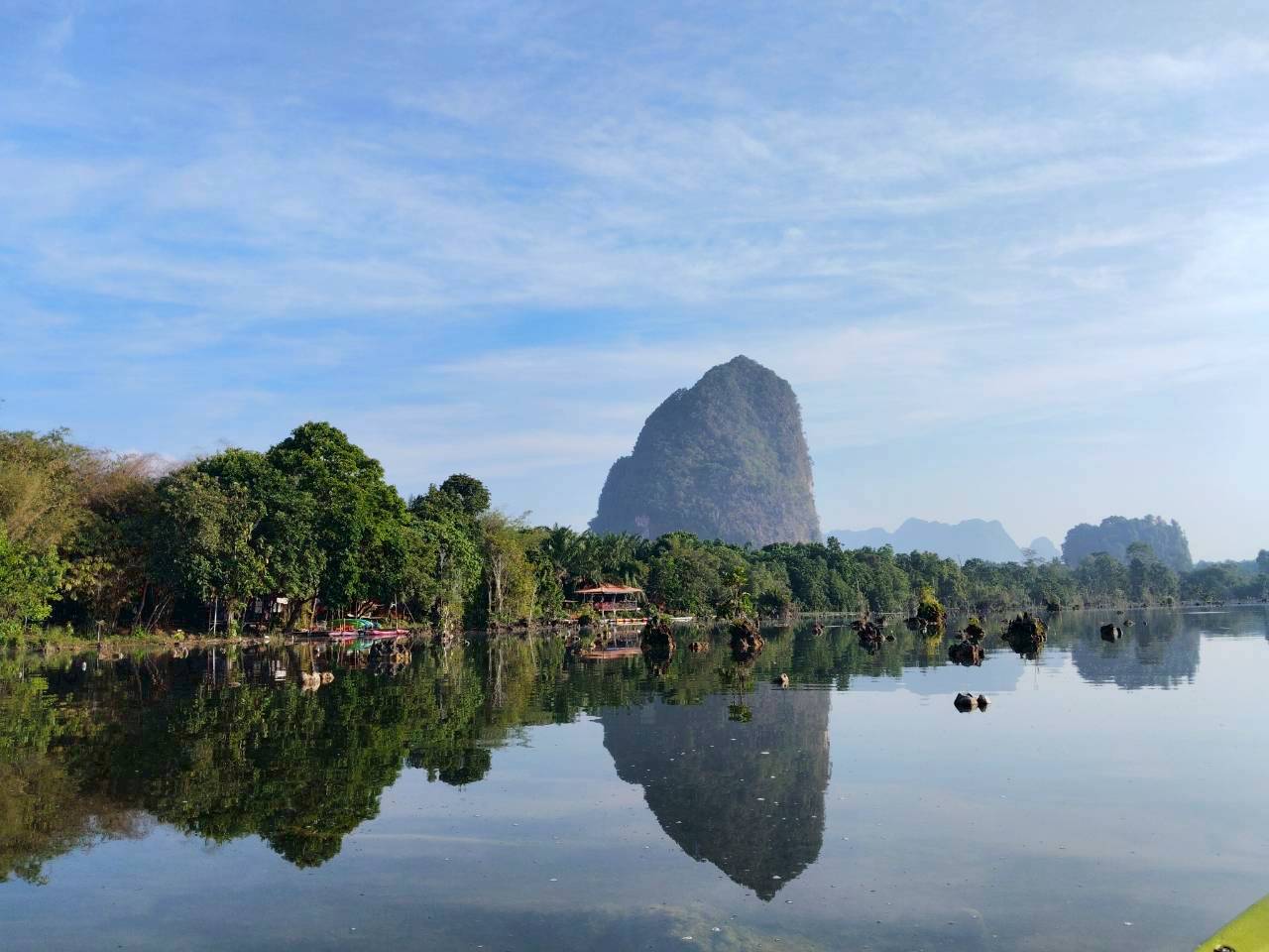 Klong Root kayaking scenery