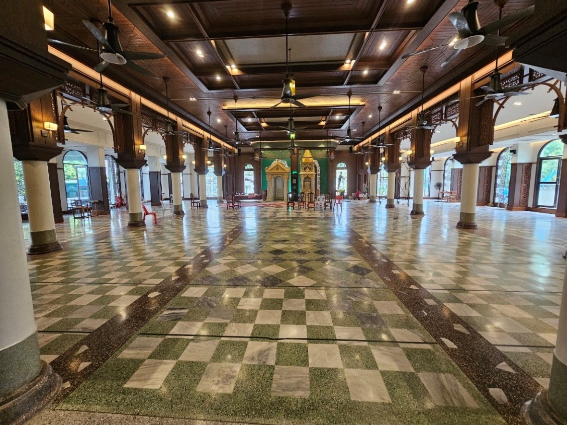 Kudi Chofa Mosque and Muslim community in Ayutthaya